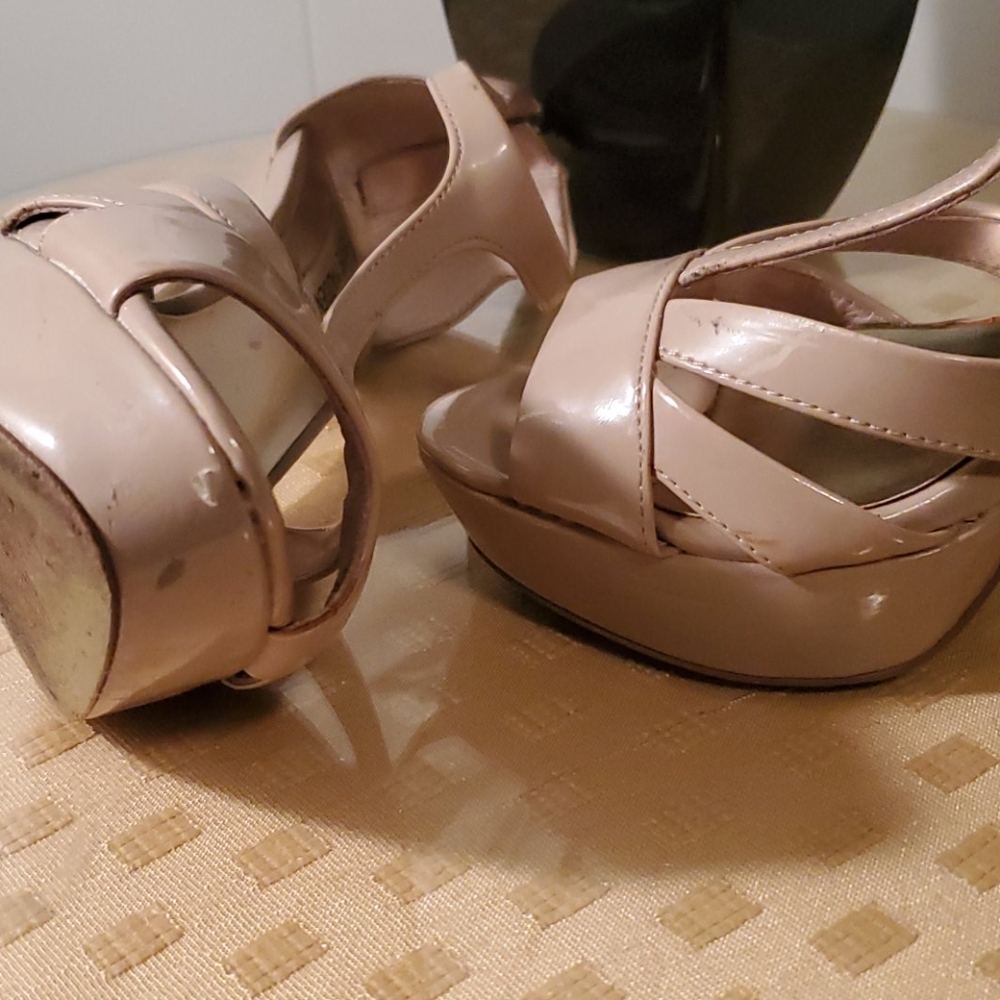 Ladies shoe - Picture 4 of 7